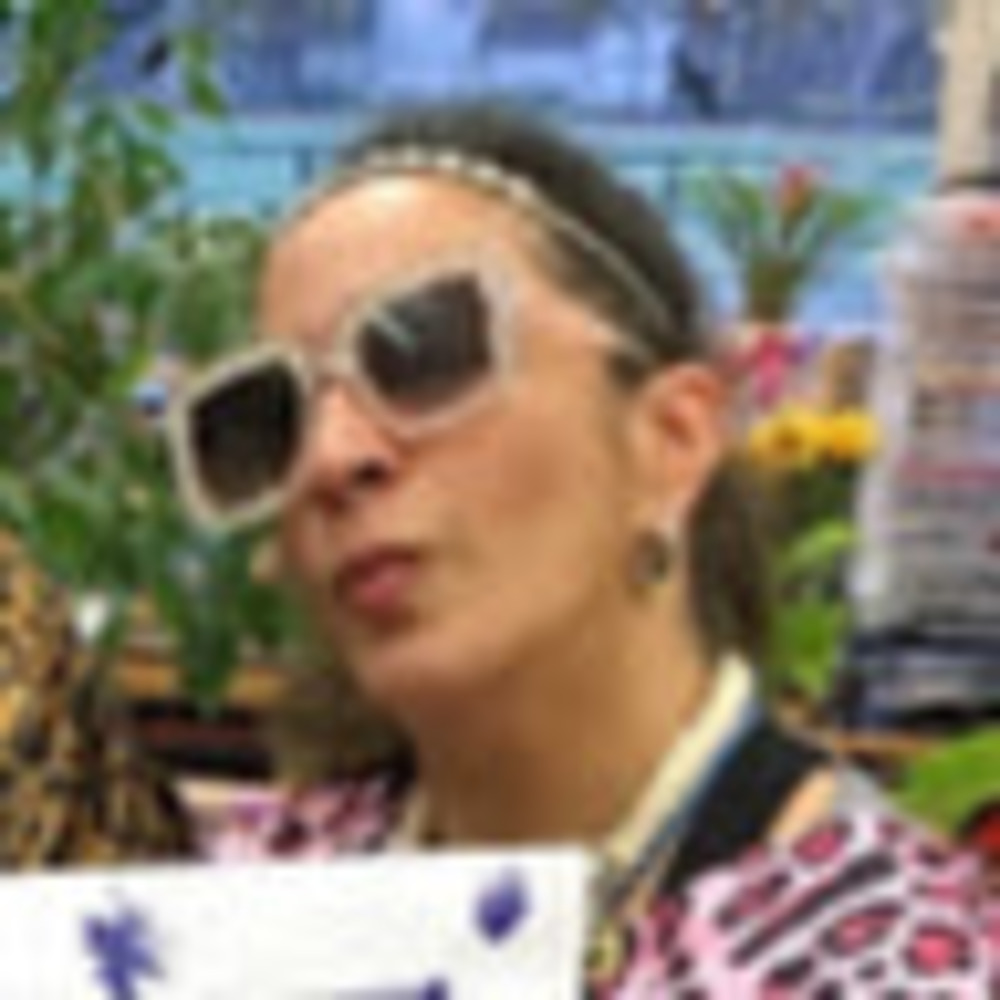 Meet your Posher, Dana